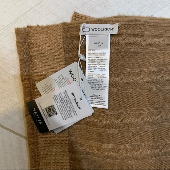 NWT Woolrich Nativa Cable Scarf - Picture 5 of 8